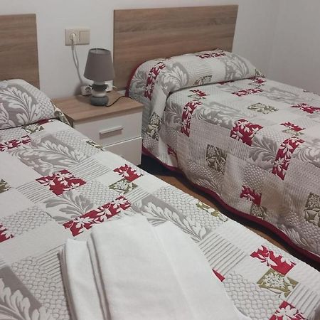Alojamiento Caldas De Reis Esterno foto