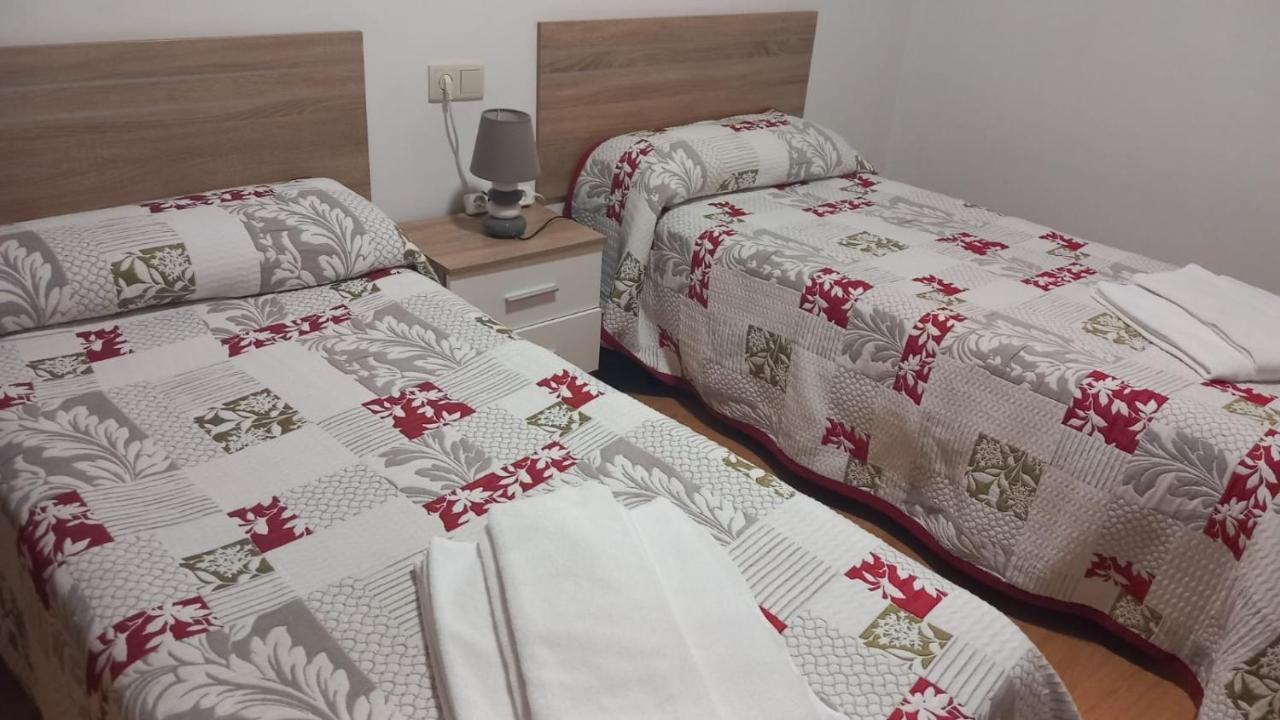 Alojamiento Caldas De Reis Esterno foto